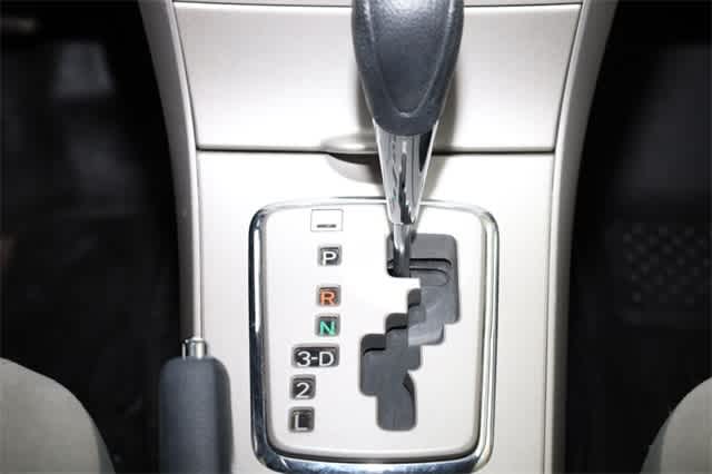 Thumbnail: 2013 Toyota Corolla - 28