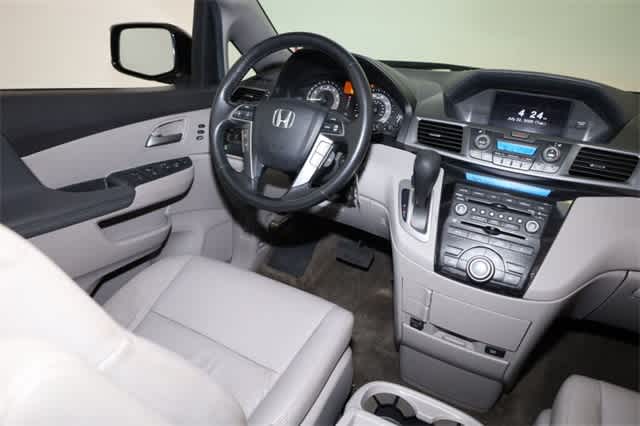 Thumbnail: 2012 Honda Odyssey - 16