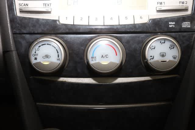 Thumbnail: 2010 Toyota Camry - 24