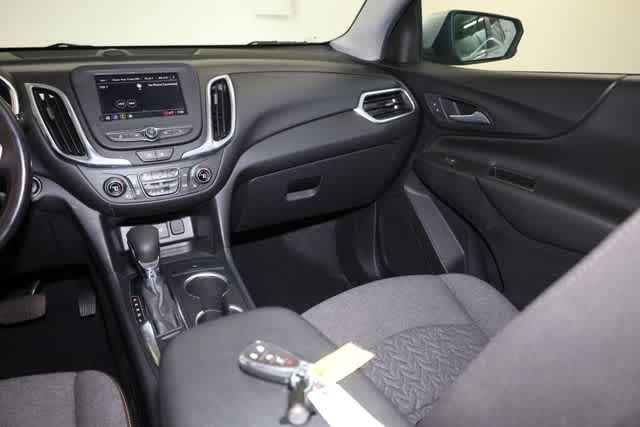 Thumbnail: 2022 Chevrolet Equinox - 23