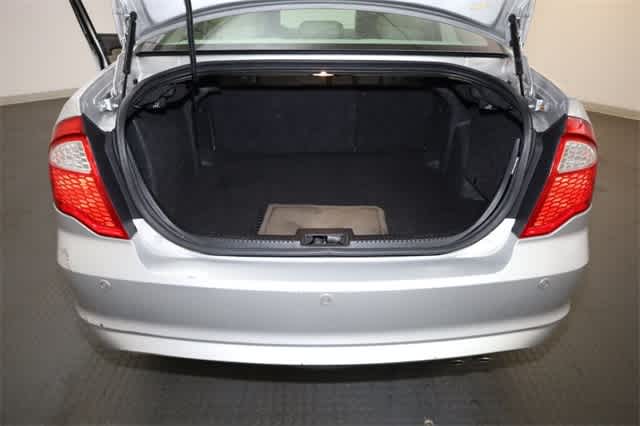 Thumbnail: 2012 Ford Fusion - 32