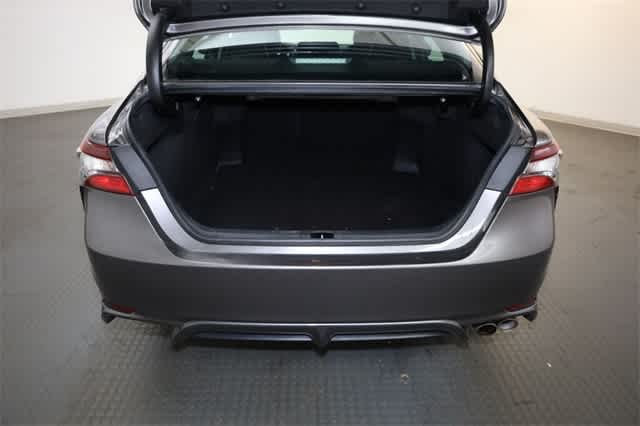 Thumbnail: 2021 Toyota Camry - 31