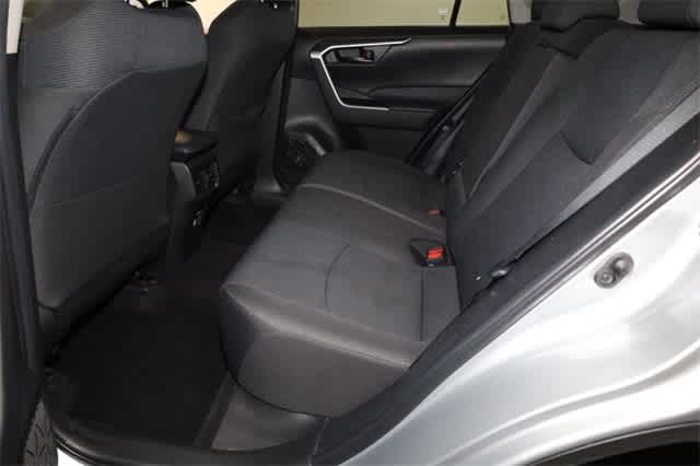 Thumbnail: 2023 Toyota RAV4 - 21