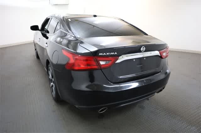Thumbnail: 2017 Nissan Maxima - 5