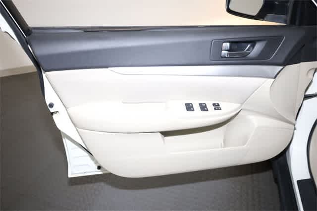 Thumbnail: 2014 Subaru Outback - 13