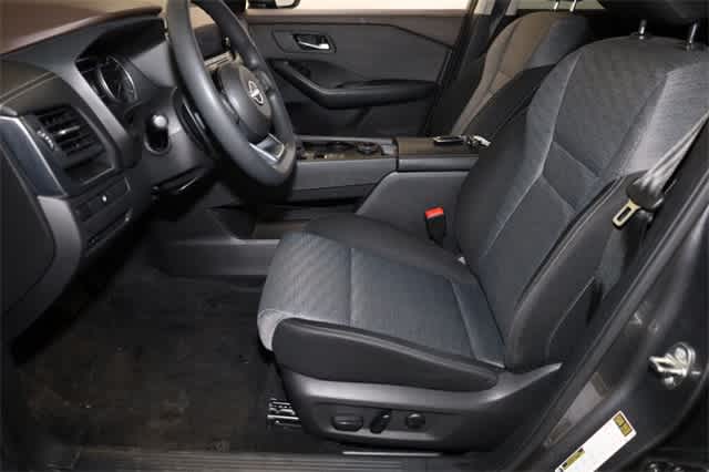 Thumbnail: 2023 Nissan Rogue - 15