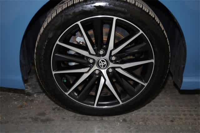 Thumbnail: 2023 Toyota Camry - 36