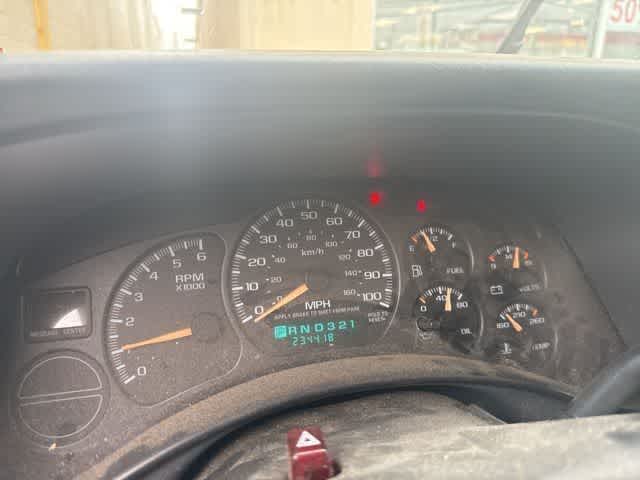 Thumbnail: 2002 Chevrolet Avalanche 1500 - 3