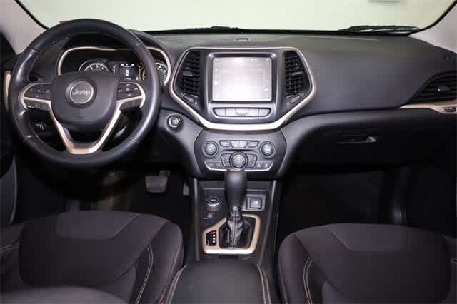 Thumbnail: 2015 Jeep Cherokee - 17