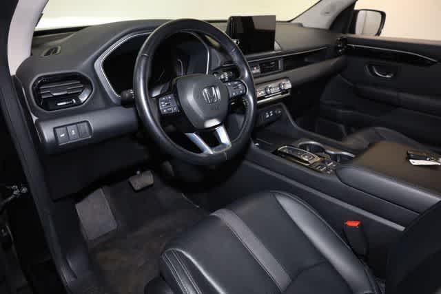 Thumbnail: 2023 Honda Pilot - 14