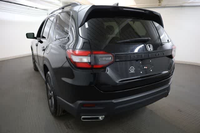 Thumbnail: 2023 Honda Pilot - 5