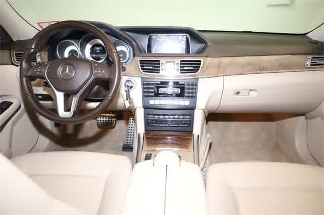 Thumbnail: 2015 Mercedes-Benz E-Class - 17