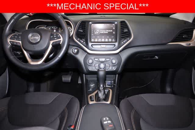 Thumbnail: 2015 Jeep Cherokee - 23