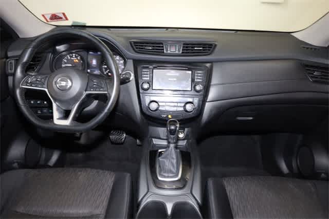 Thumbnail: 2019 Nissan Rogue - 17