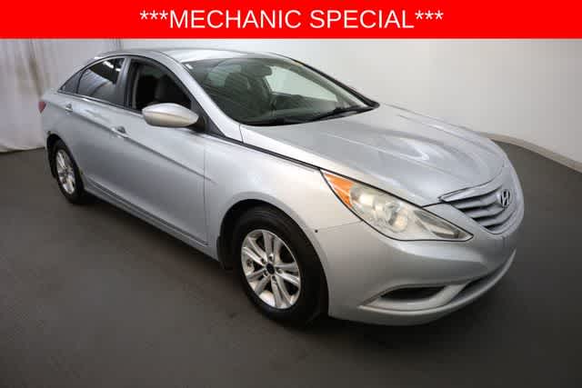 Thumbnail: 2013 Hyundai Sonata - 10
