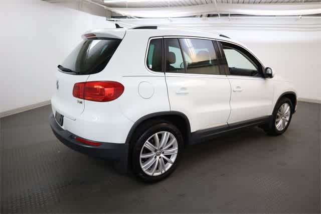 Thumbnail: 2016 Volkswagen Tiguan - 8