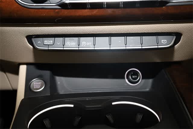 Thumbnail: 2017 Audi A4 - 31