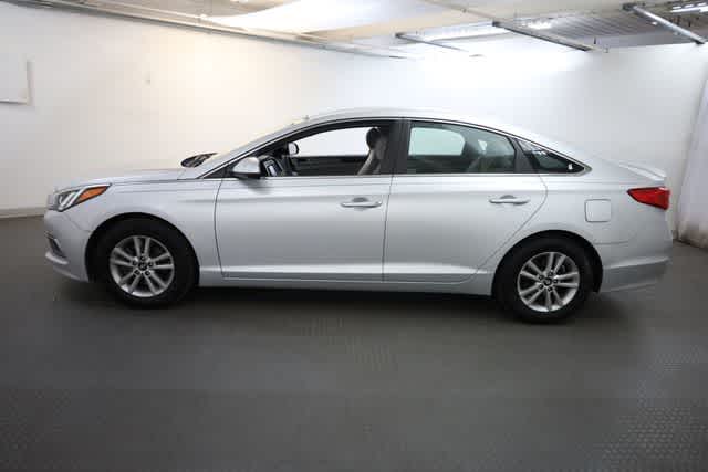 Thumbnail: 2017 Hyundai Sonata - 3