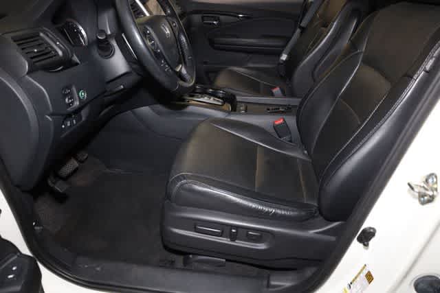 Thumbnail: 2016 Honda Pilot - 15