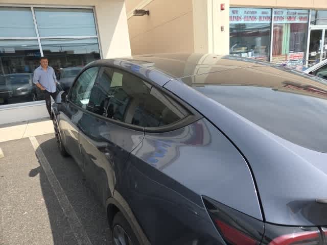 Thumbnail: 2022 Tesla Model Y - 8