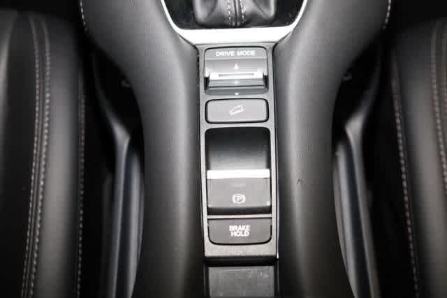 Thumbnail: 2025 Honda HR-V - 32