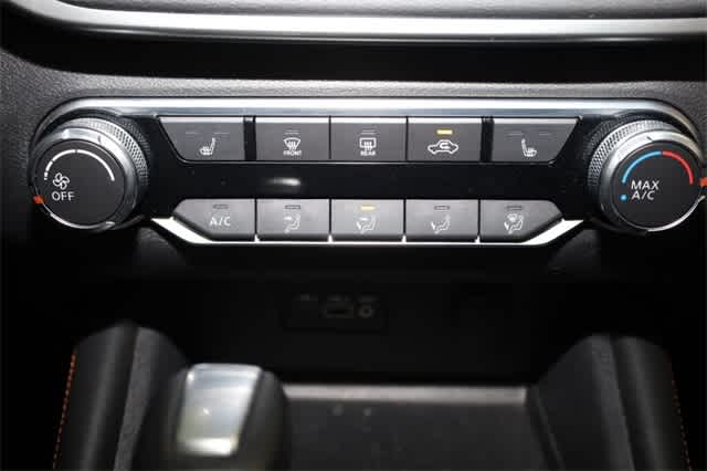 Thumbnail: 2020 Nissan Altima - 30