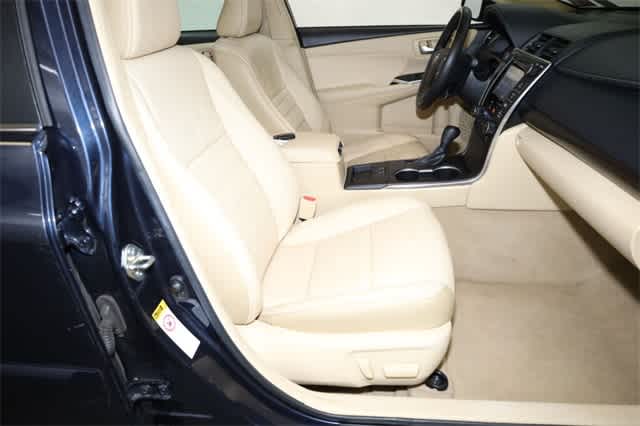 Thumbnail: 2017 Toyota Camry - 20