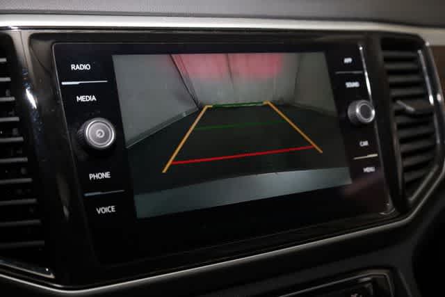 Thumbnail: 2022 Volkswagen Atlas - 17