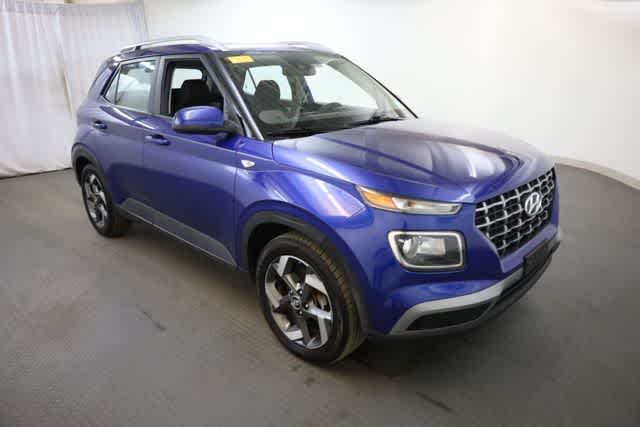 Thumbnail: 2022 Hyundai Venue - 10