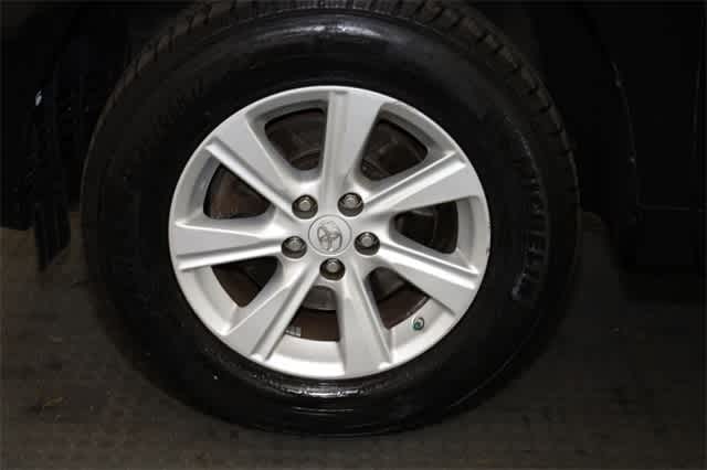 Thumbnail: 2013 Toyota Highlander - 37