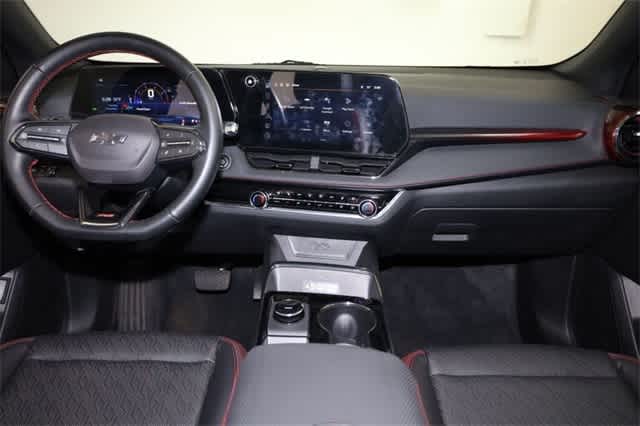 Thumbnail: 2025 Chevrolet Equinox - 17