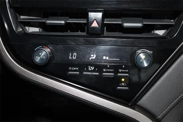 Thumbnail: 2021 Toyota Camry - 28