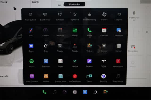 Thumbnail: 2022 Tesla Model 3 - 28