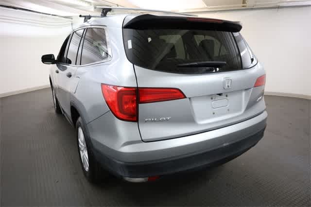 Thumbnail: 2016 Honda Pilot - 5