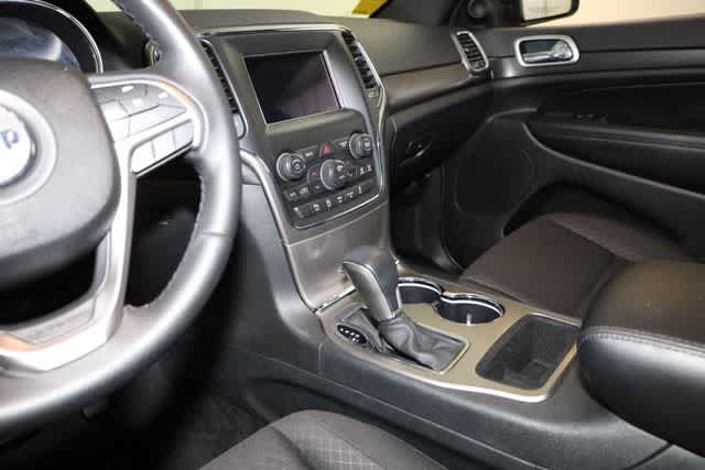 Thumbnail: 2018 Jeep Grand Cherokee - 16