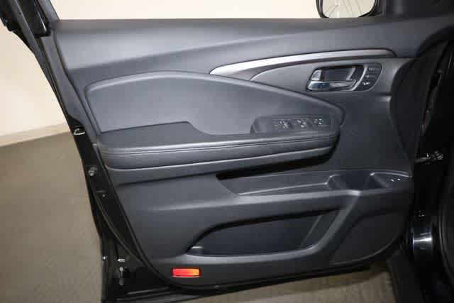 Thumbnail: 2019 Honda Passport - 13