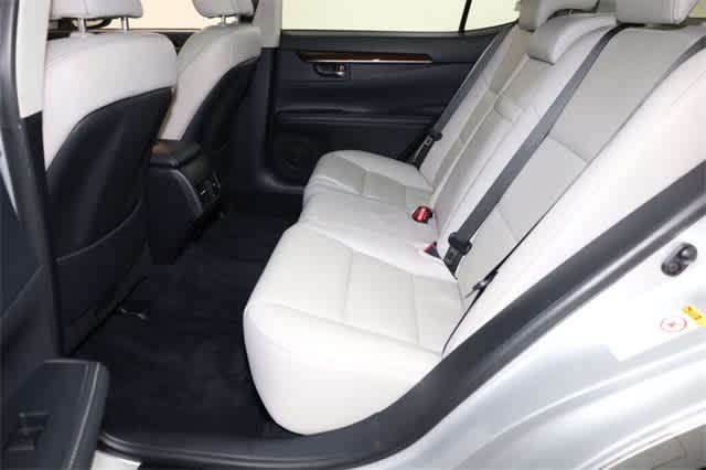 Thumbnail: 2014 Lexus ES - 21