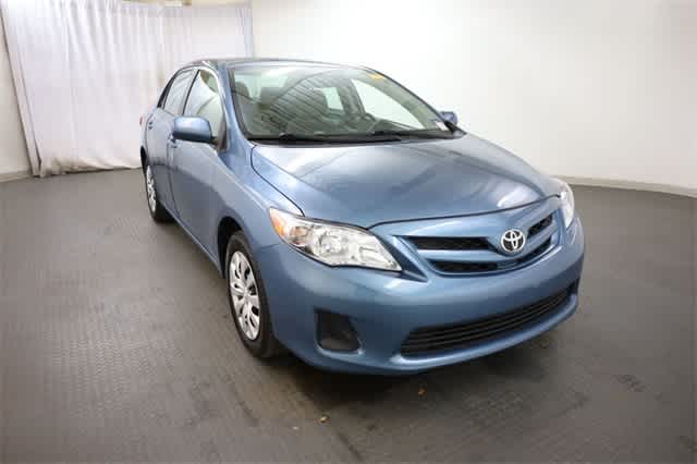 Thumbnail: 2013 Toyota Corolla - 11