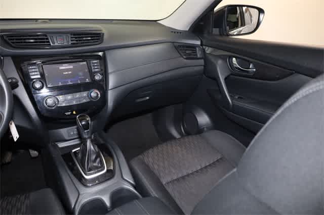 Thumbnail: 2018 Nissan Rogue - 18