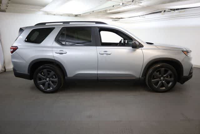 Thumbnail: 2024 Honda Pilot - 9