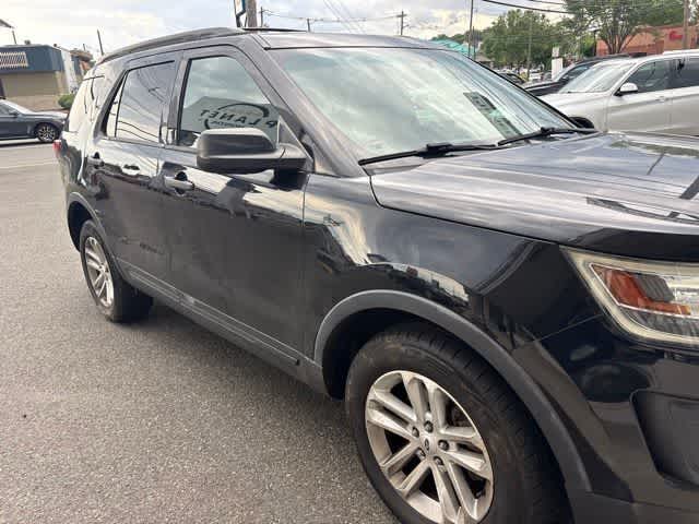 Thumbnail: 2016 Ford Explorer - 17