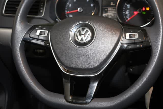 Thumbnail: 2017 Volkswagen Jetta - 30