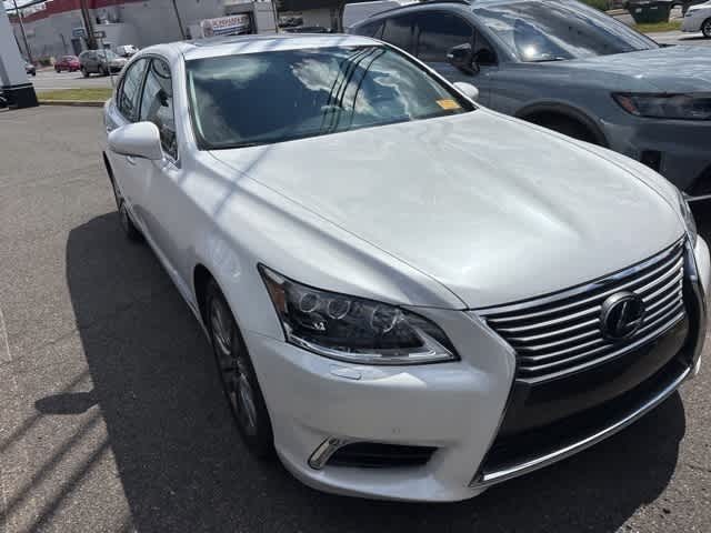 Thumbnail: 2017 Lexus LS - 20