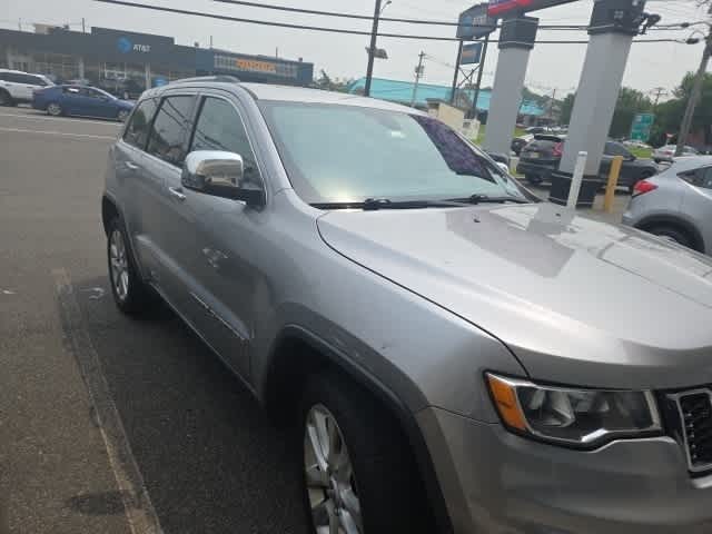 Thumbnail: 2017 Jeep Grand Cherokee - 16