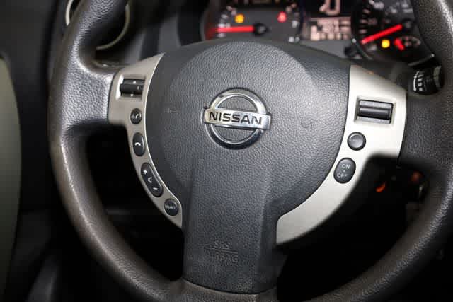 Thumbnail: 2013 Nissan Rogue - 26