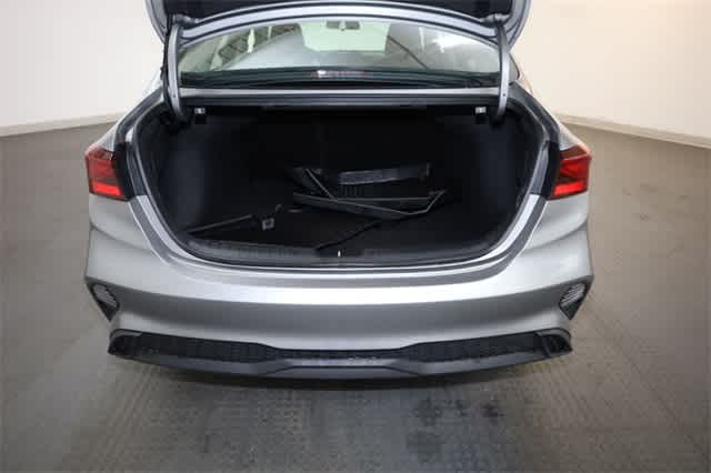 Thumbnail: 2024 Kia Forte - 34