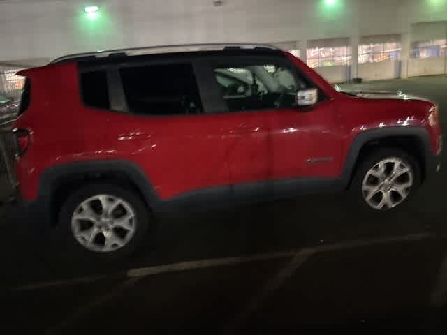 Thumbnail: 2016 Jeep Renegade - 11