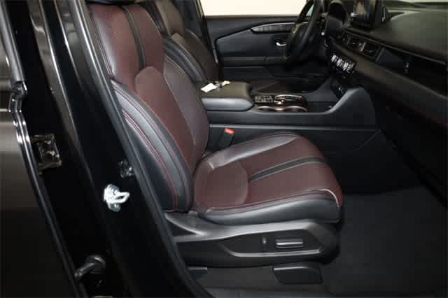 Thumbnail: 2025 Honda Pilot - 20