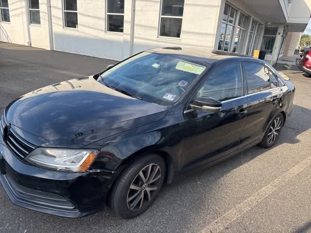 Thumbnail: 2017 Volkswagen Jetta - 2