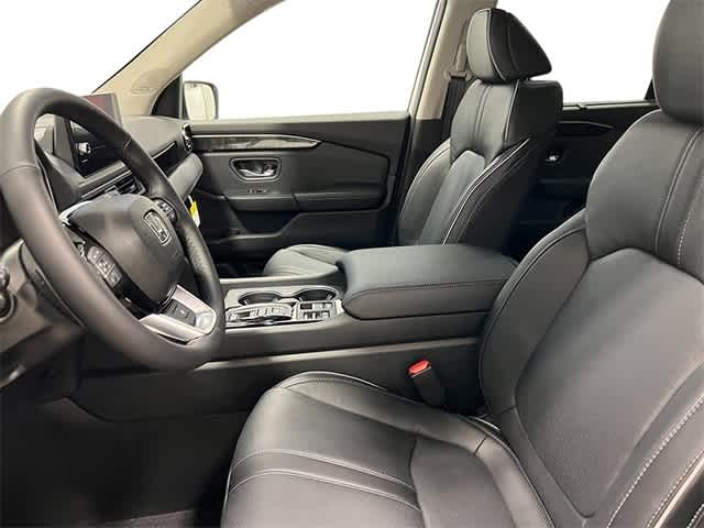 Thumbnail: 2025 Honda Pilot - 14